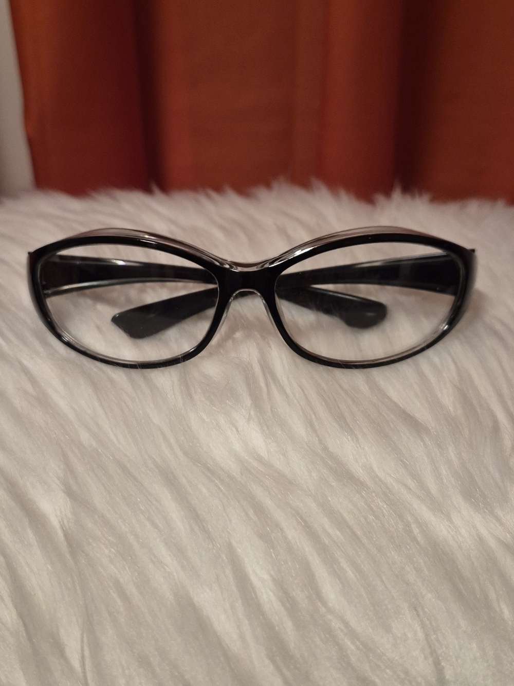 Black Women's Oval Frame Reading Glasses